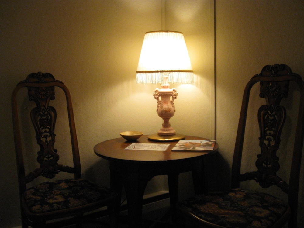 The Forest Queen Hotel - Property Image 10