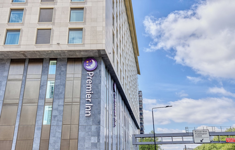 Premier Inn Lübeck City Centre