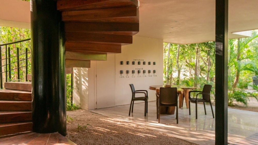 Santuario Apartments