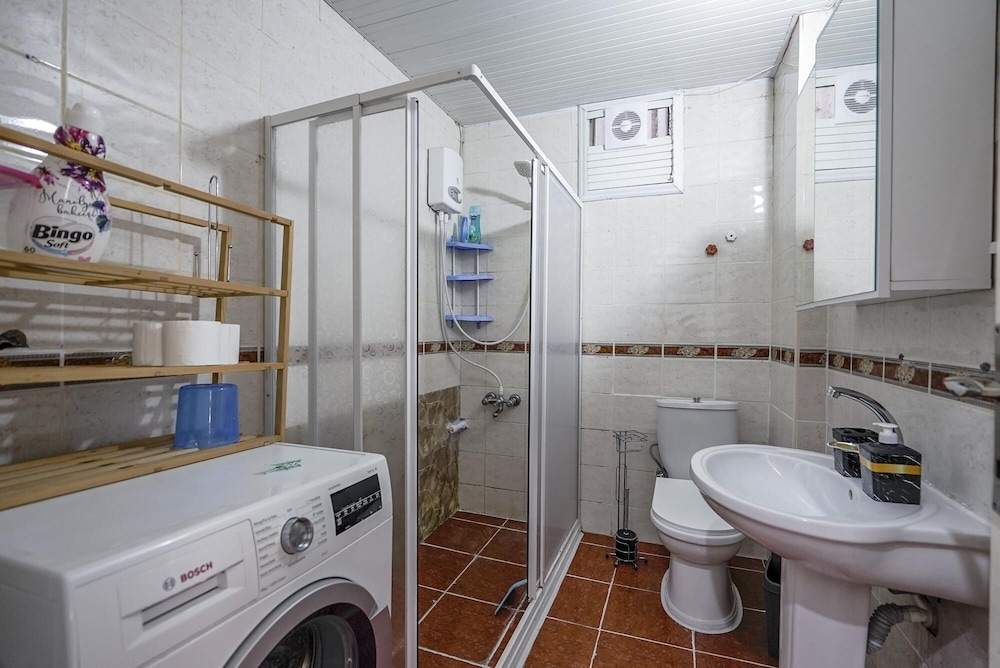 Cozy Flat w Balcony 10 min to Beach in Antalya