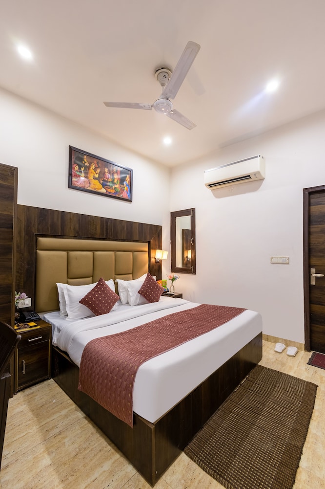 Hotel The Kiara - Complimentary Oneway Airport Transfer