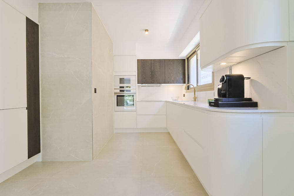 Le Jungle in Cannes With 2 Bedrooms and 2 Bathrooms
