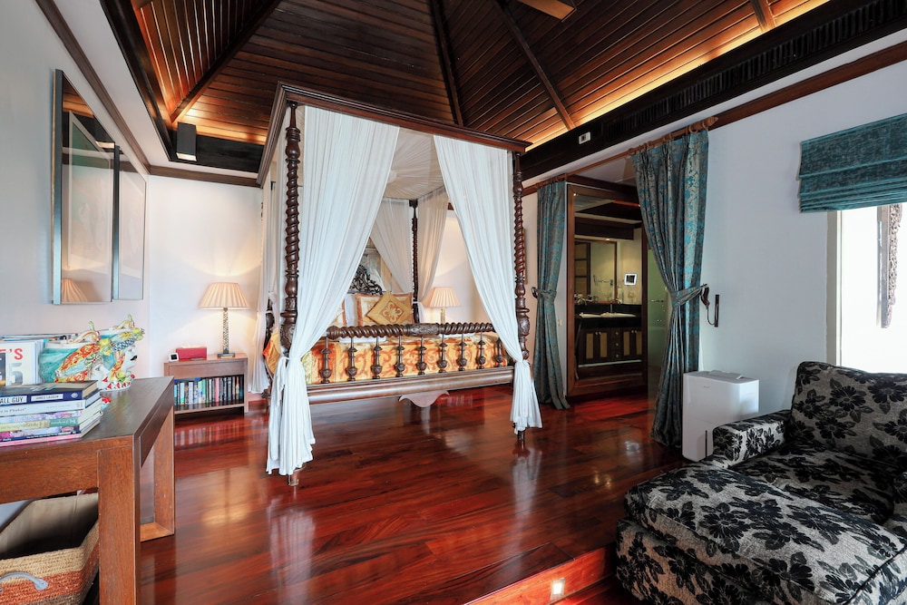 Katamanda seaview villa Kinnaree near Kata beach