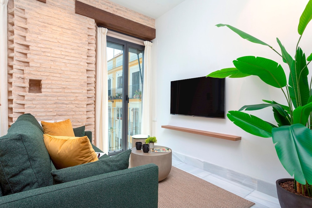 Bright Apartment in Seville San Vicente IV