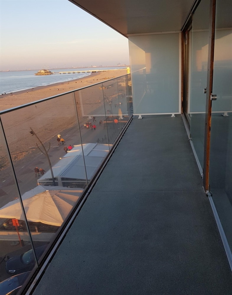 Apartment in Blankenberge With Sea View
