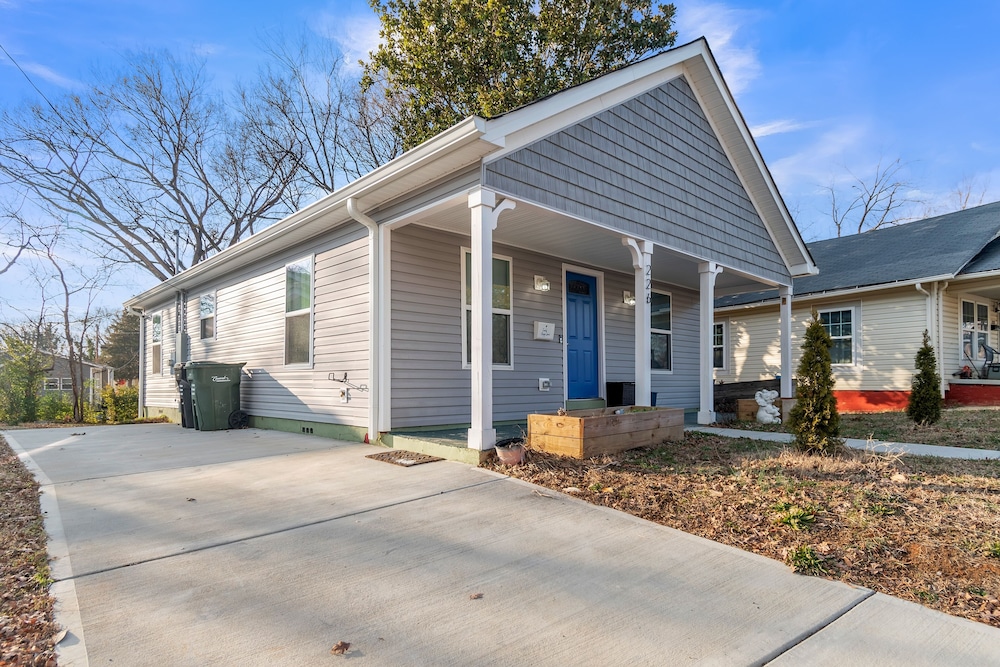 Charming Pet Friendly Concord Retreat 3 Bedroom Home