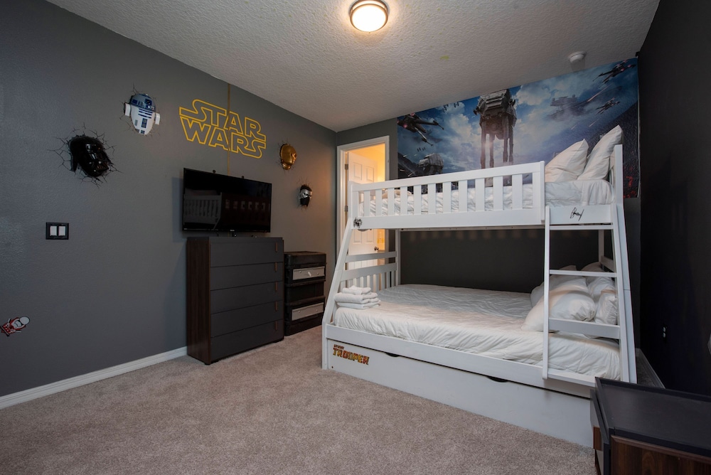 1799 Amazing 9Bd Near Disney