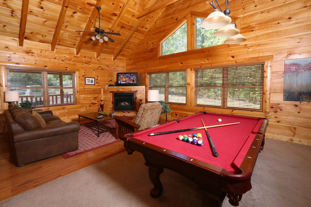 Skinny Dippin 1 Br cabin by RedAwning