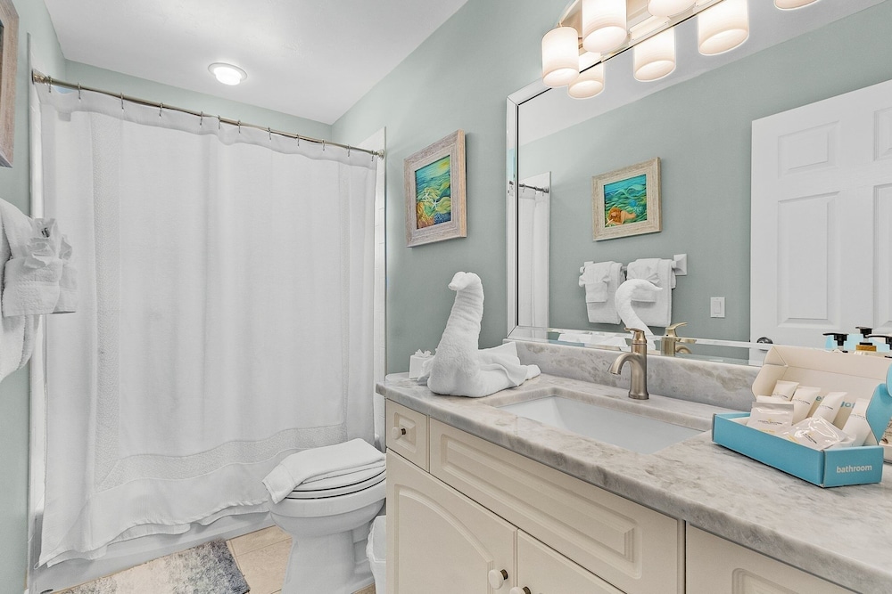 401 Pet-friendly, Pirate's Cove Retreat 3 Bedroom Home