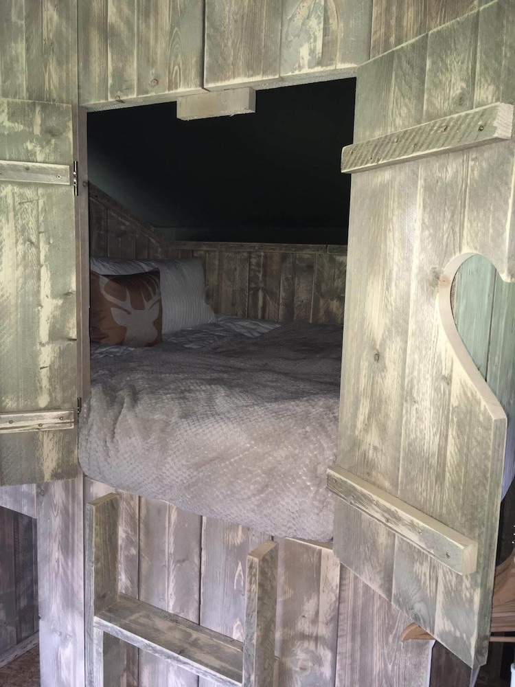Wingfield Escapes view 5