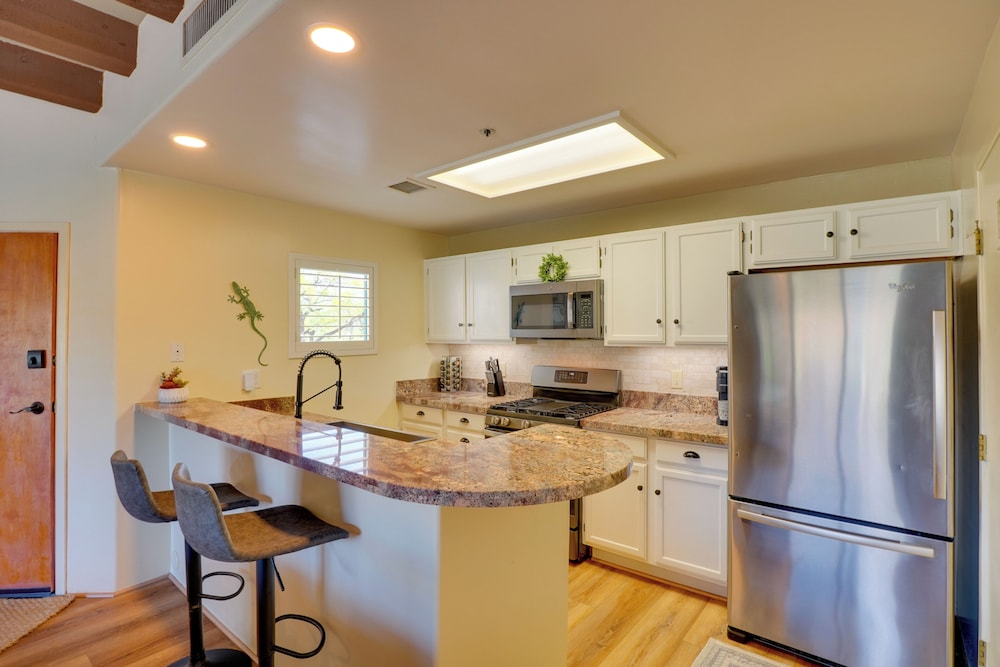 Amazing Desert Views! Tucson Casita on Golf Course