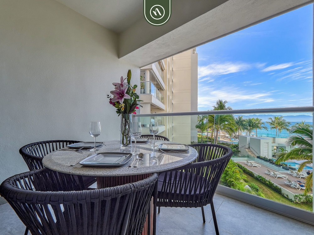 Harbor 171 by Naya Homes