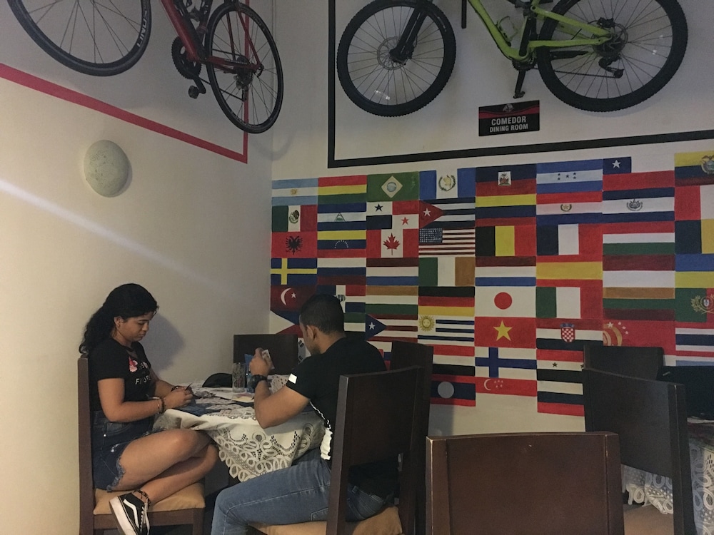 Casa Blanca Hostel