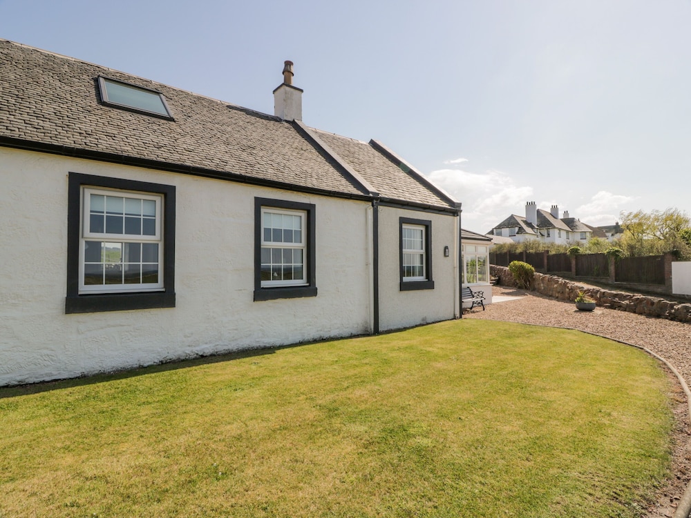 Ailsa Shores