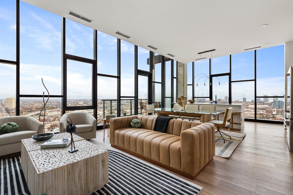 Group Escape 2 Luxury 3BR Penthouses
