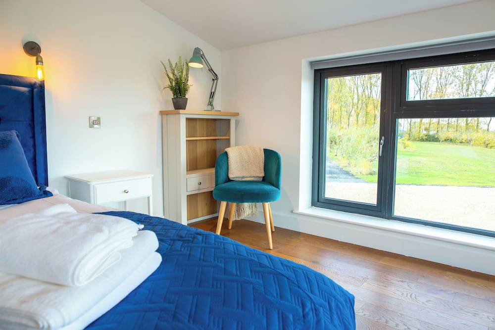Beautiful Barn Conversion-Escape for 12