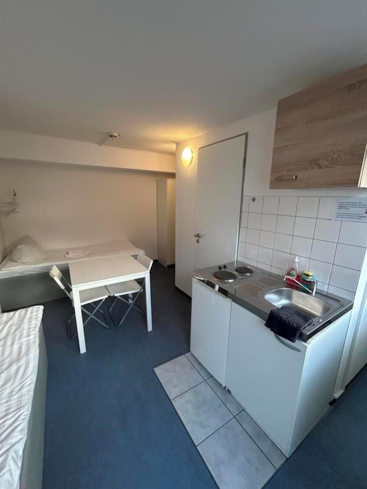2-Rent Group Hostel Apartments SEN14