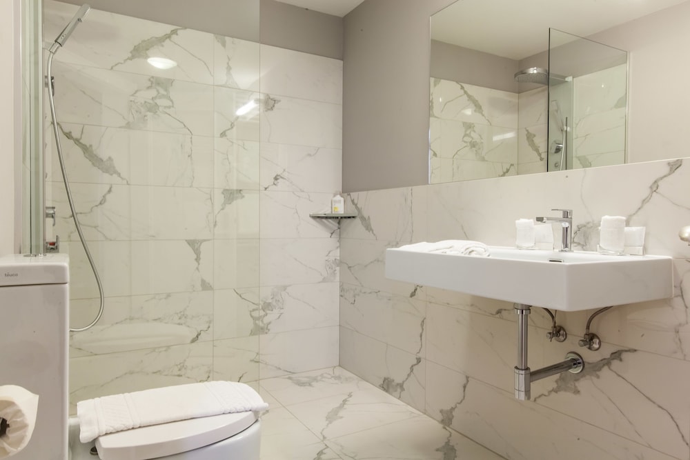 Frankfurt Vacations - Hotel Monopol - Property Image 13