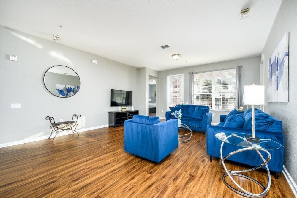 Epic Universe Family Fun Vista Cay Lakeview Condo - 1021