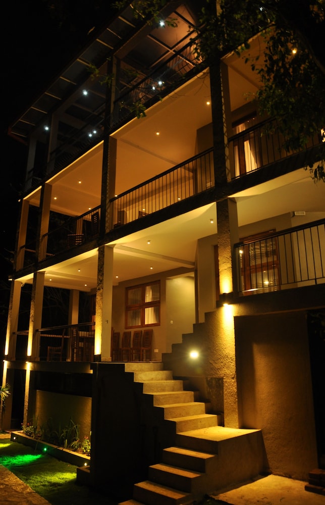 Rivorich Residence
