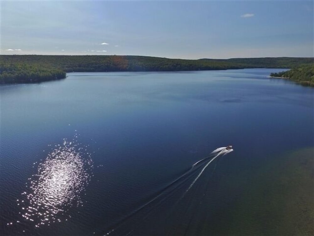 416 Papineau Lake 2 Bedroom Cottage