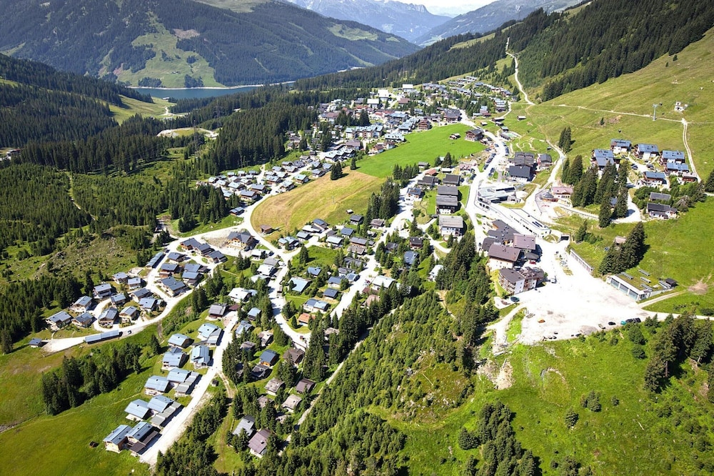 Apartment in Konigsleiten Near Zillertal Arena
