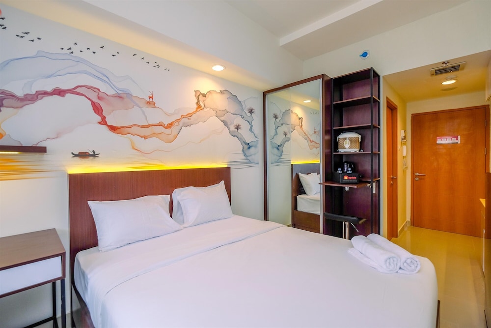 Restful and Tidy Studio at Evenciio Margonda Apartment view 3