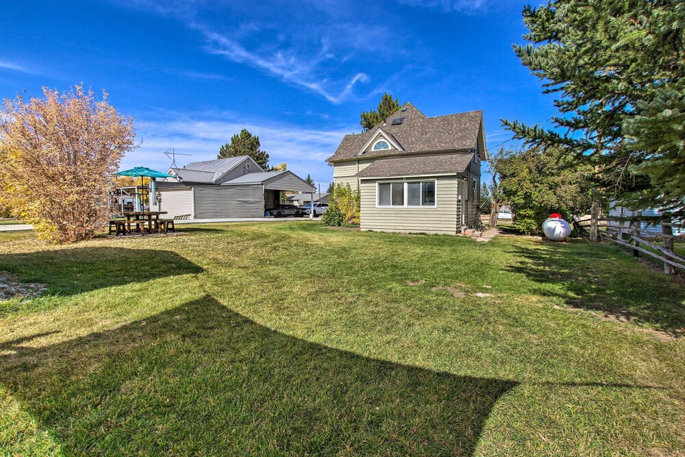 Charming Paris House ~ 1 1/2 Mi to Canyon! view 3