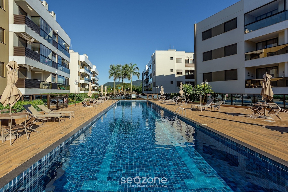 Apartments With Pools 200m From the sea Floripa-sc ADC