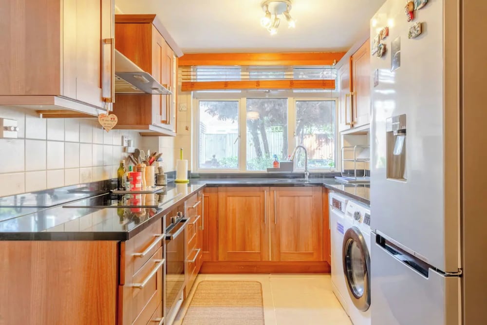 Lovely 3BD Family Home With Garden - Richmond!