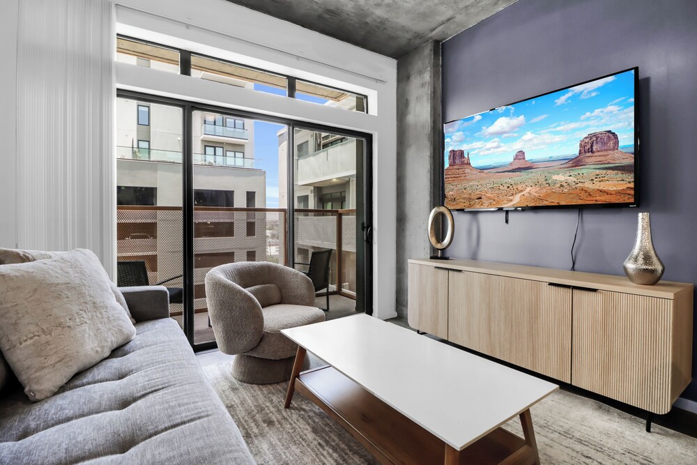 Phoenix Urban Luxury Escape