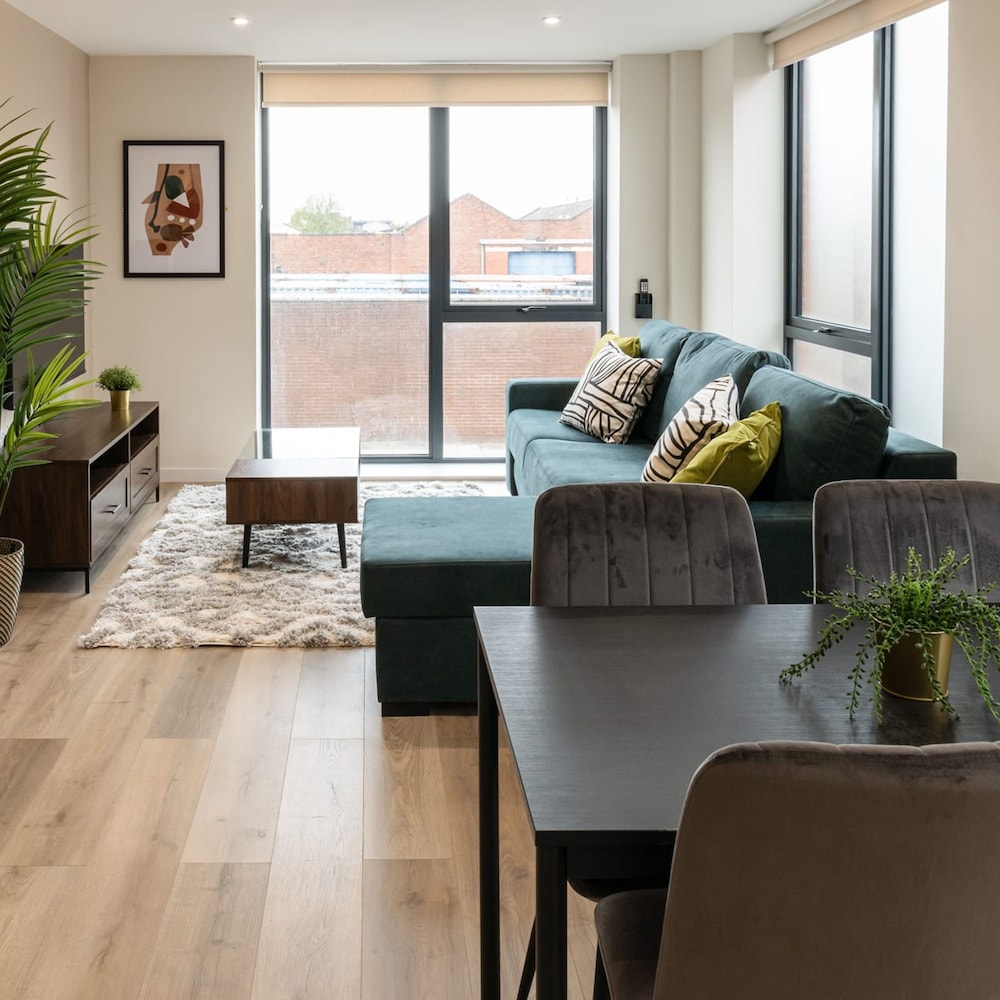 Host Stay Richmond Place 106 view 2