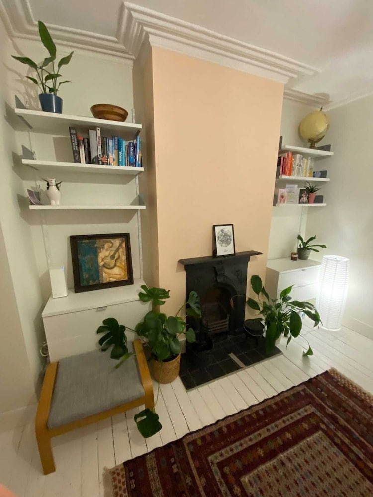 Funky 1BD Flat W/luscious Garden - Walthamstow!