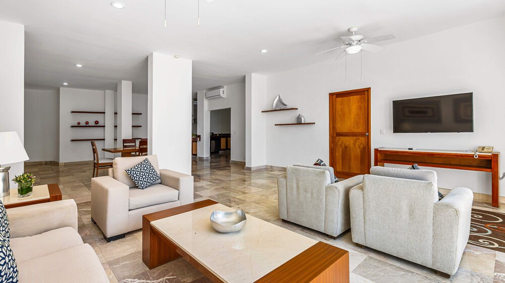 HOLT Grand Miramar Residences