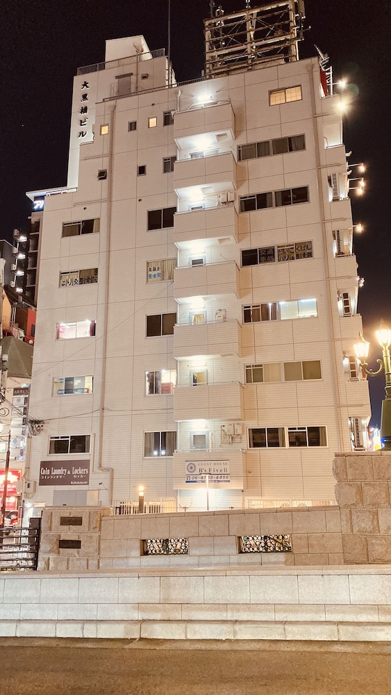 GUEST HOUSE B's Five II - Hostel