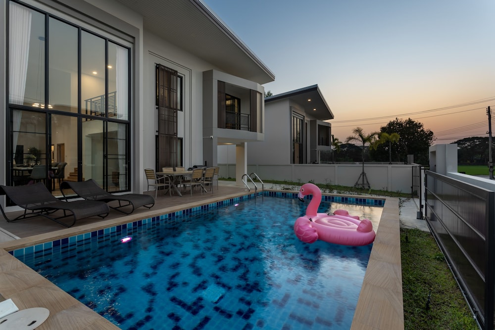 Kanna Pool Villa