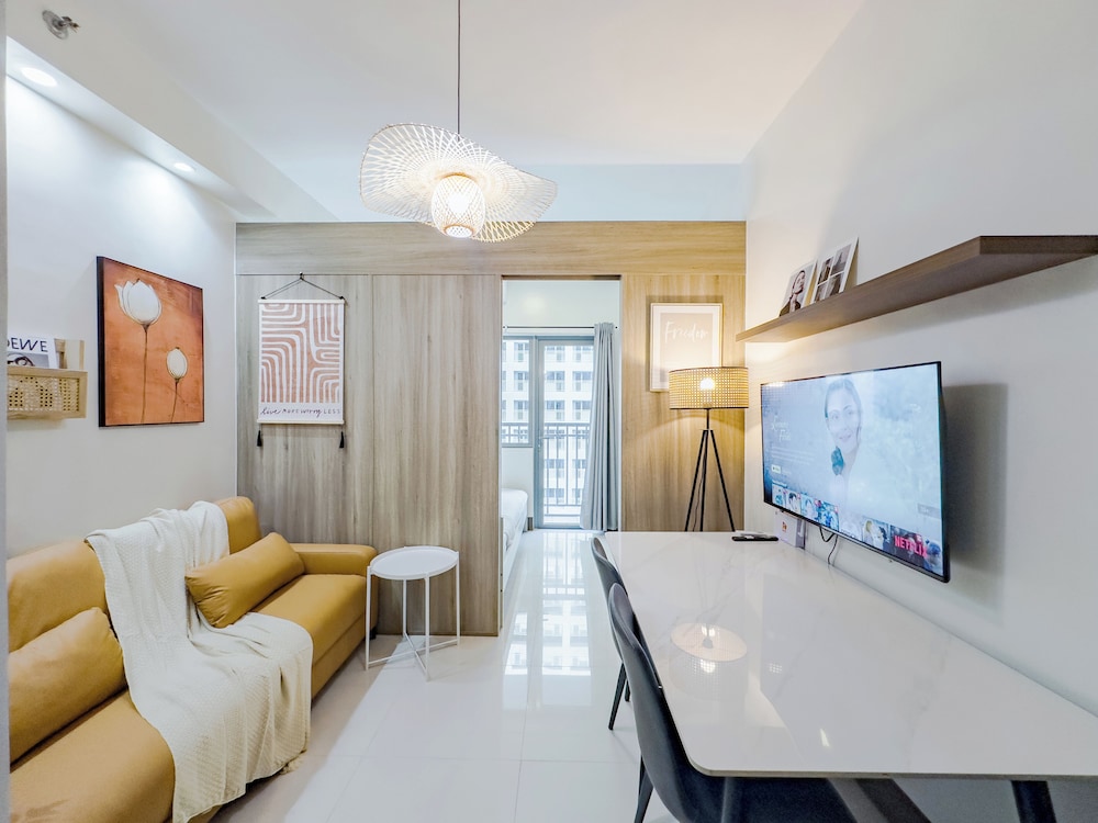 GemstoneBR in SMDC Fame Residences