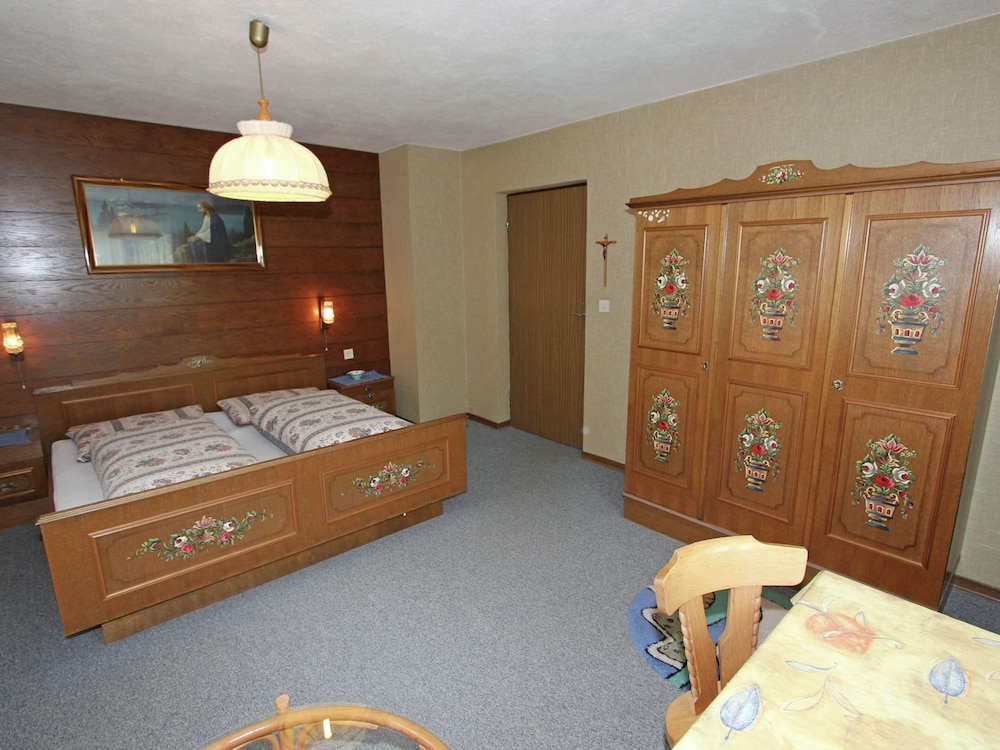 Home With a Wooden Decor and Full of Atmosphere