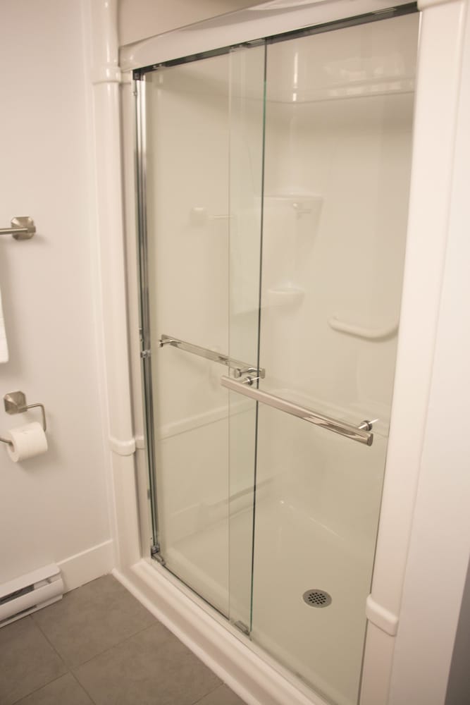 WOW Luxury Suites - Halifax Downtown