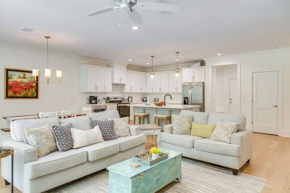 St Simons Island Vacations - Chic St Simons Island Vacation Rental w/ Backyard - Property Image 1