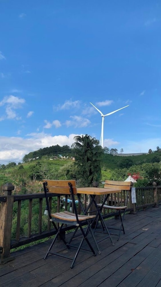 Cloud9 & Cloud View Glamping