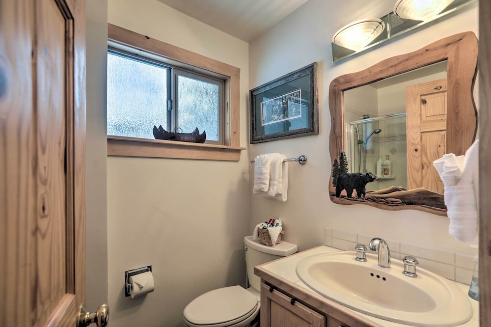 Lake Tahoe Vacations - Incline Village Cabin 3 Mi to Lake Tahoe! - Property Image 15
