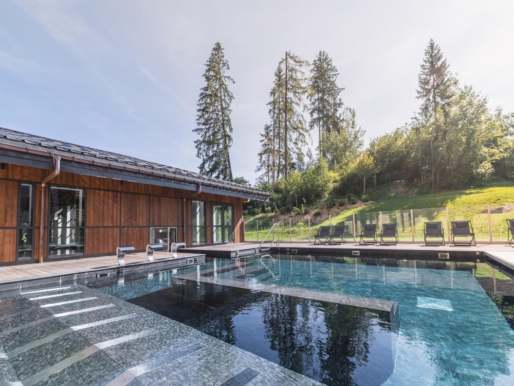 Apartment in Megeve With Stunning Mountain Views