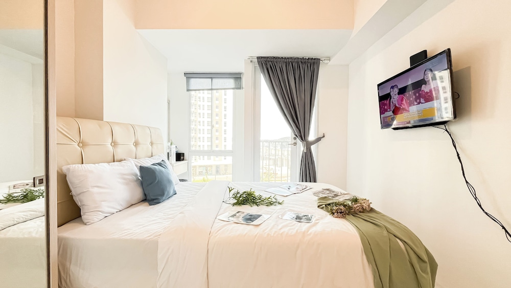 Small Minimalist Studio Apartment At Tokyo Riverside Pik 2