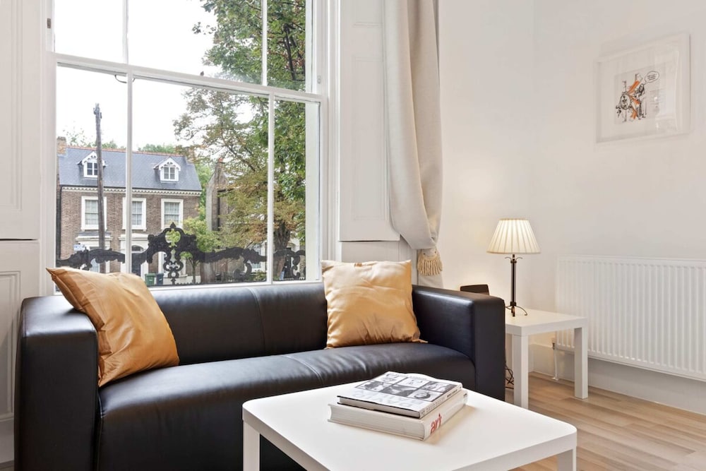 Elegant 1 Bedroom Apartment in Brixton