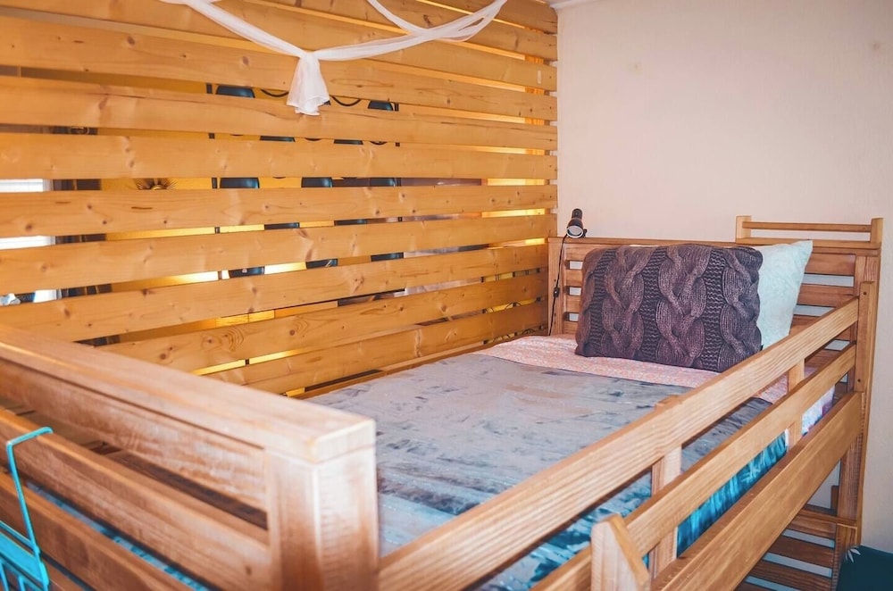 Cozy Studio in Hollywood, FL - Pet Friendly & Parking