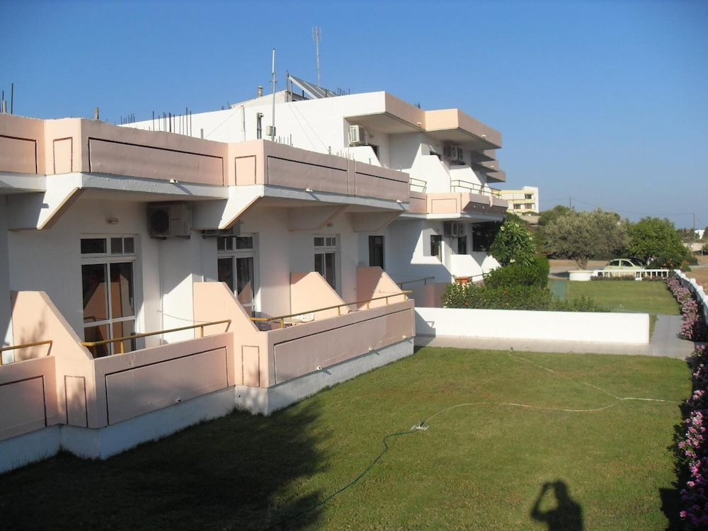 Vera Studios