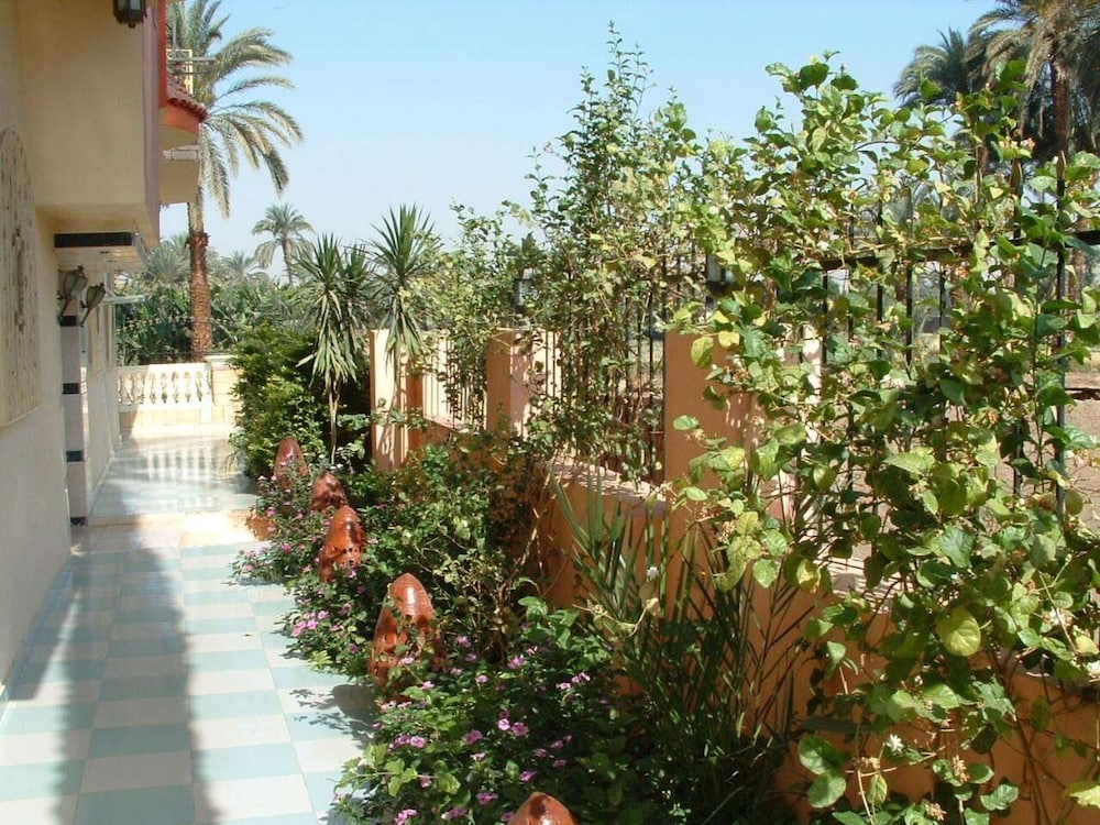 Home Sweet Home Luxor Apartments
