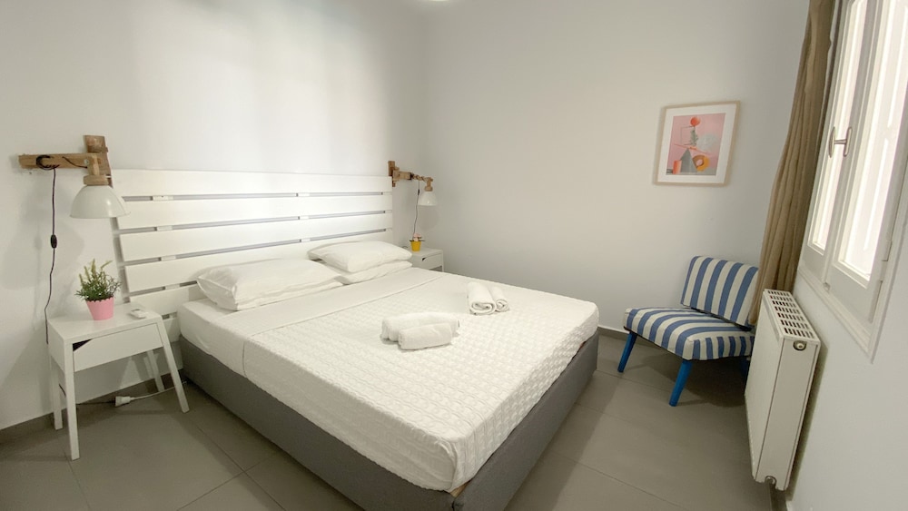 Amperian Mykonos Suites & Villas