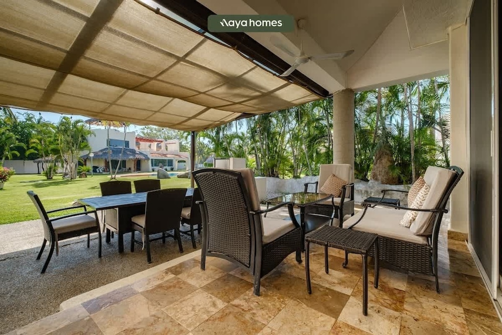 Amazing House -private Pool - Tennis - Paddle Cour